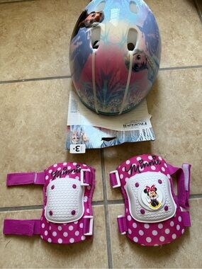 Disney Frozen Helmet with Pink and Light Blue Snowflake Design